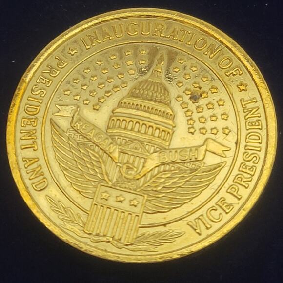 One boxed set of 7 gold filled commemorative blazer buttons NWT a - Picture 4 of 10